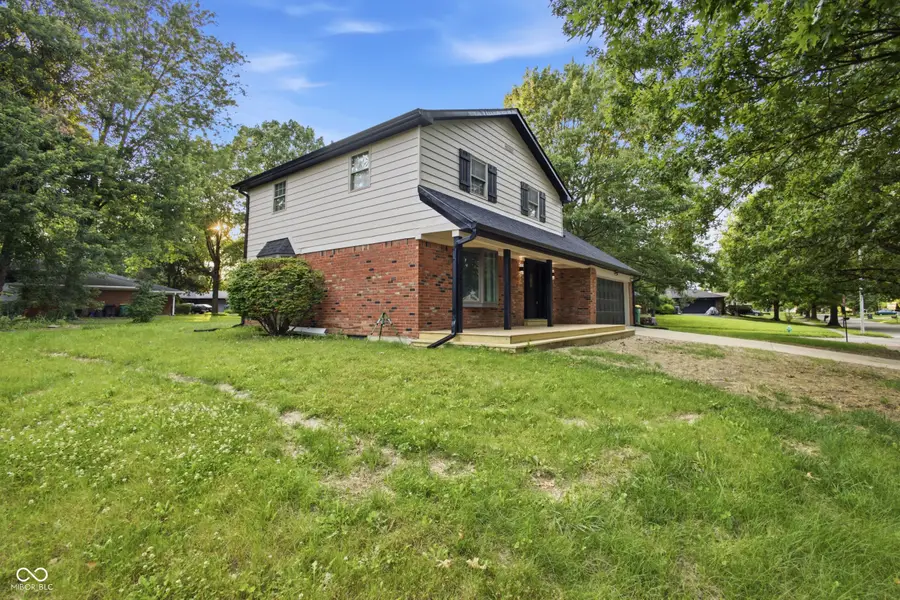 8006 Vineyard Drive, Indianapolis, IN 46260 - #2