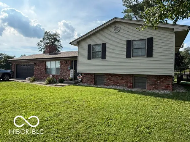 10073 N Hickory Lane, Columbus, IN 47203 - #2