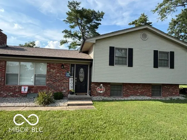 10073 N Hickory Lane, Columbus, IN 47203 - #3