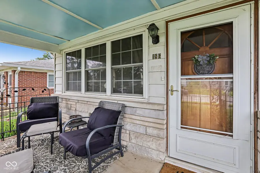 186 N 8th Avenue, Beech Grove, IN 46107 - #3