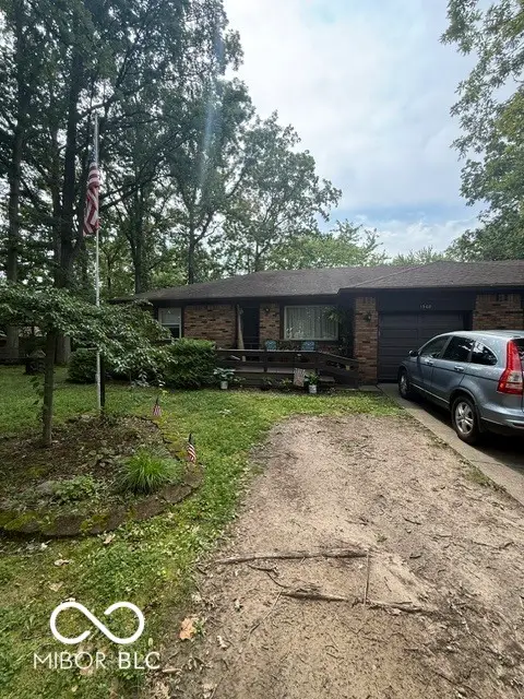 1306 S 9th Avenue, Beech Grove, IN 46107