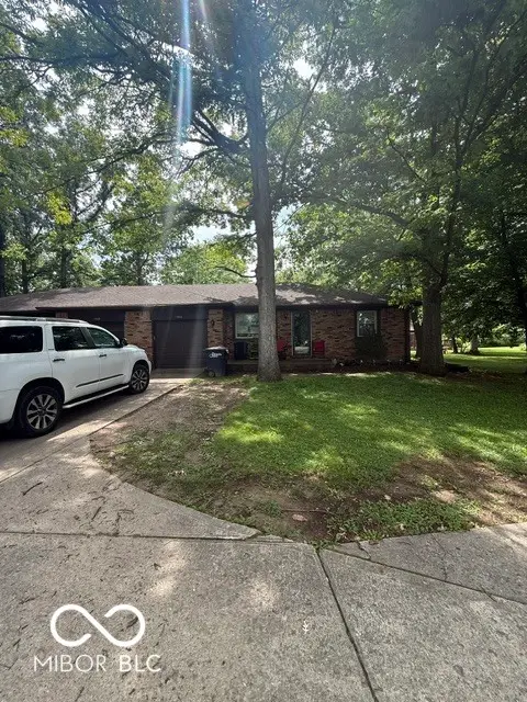 1306 S 9th Avenue, Beech Grove, IN 46107 - #2
