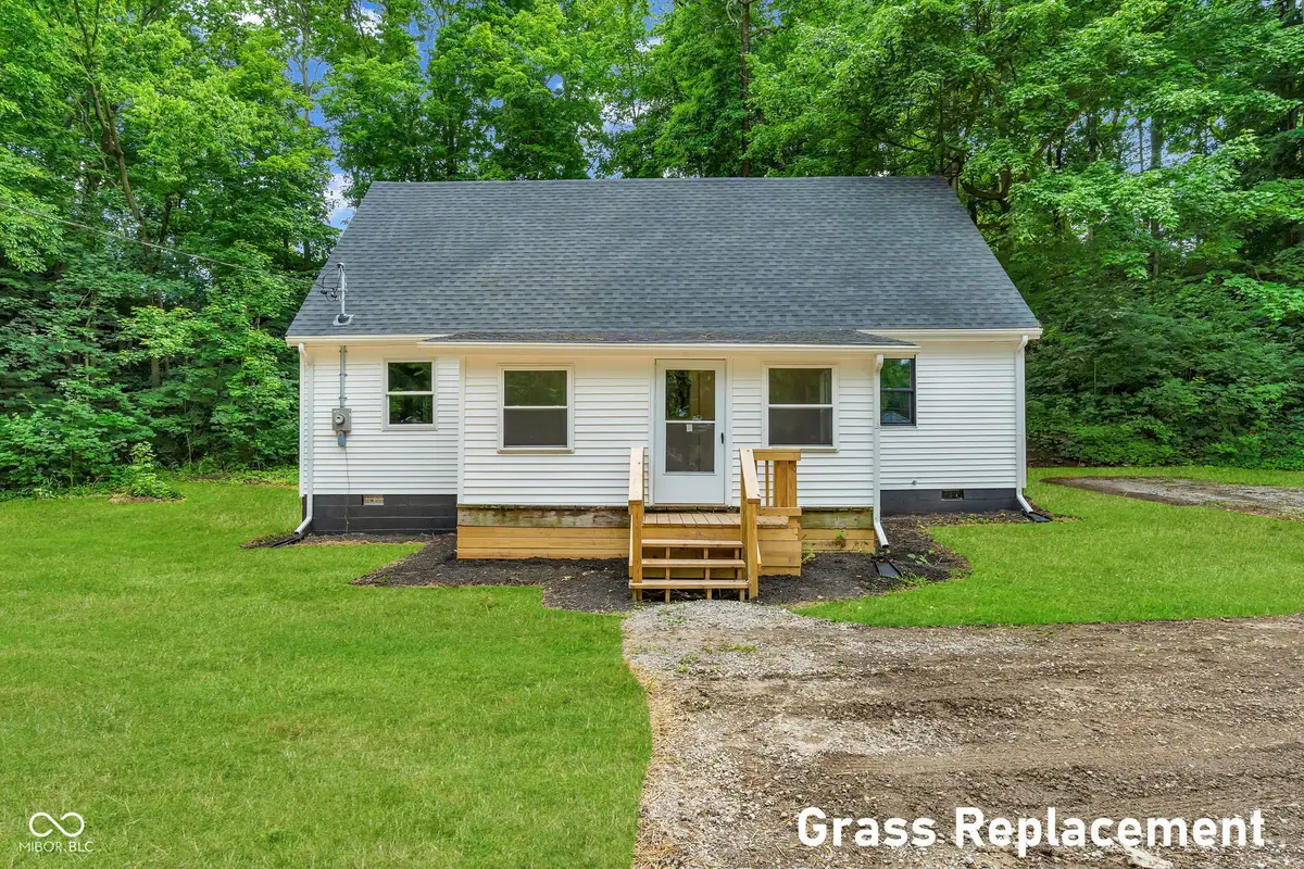212 W Jackson Street, Veedersburg, IN 47987 - #1
