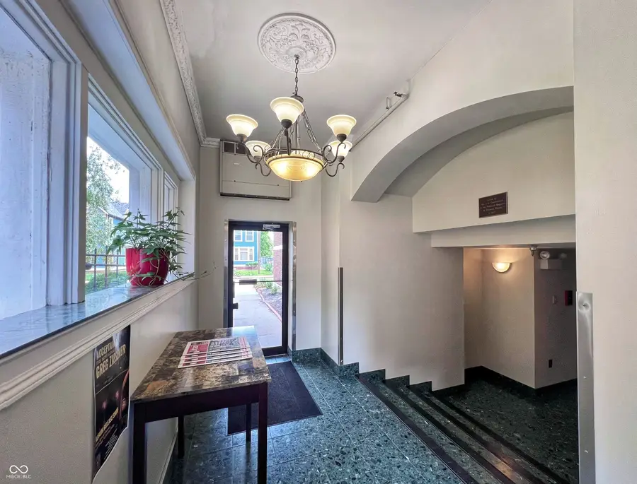 230 E 9th Street #APT 108, Indianapolis, IN 46204 - #3