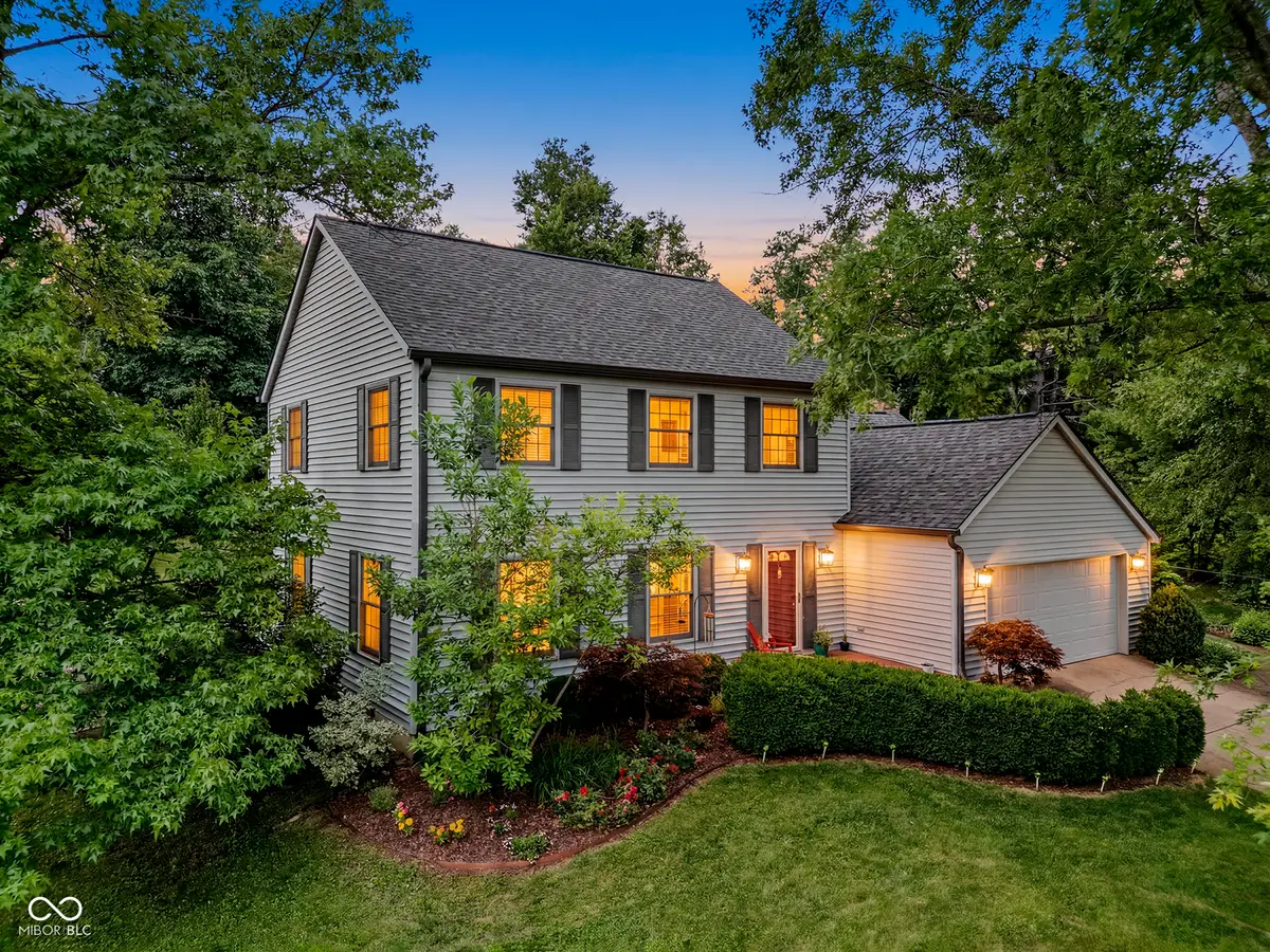 9956 W Raintree Drive N, Columbus, IN 47201 - #1