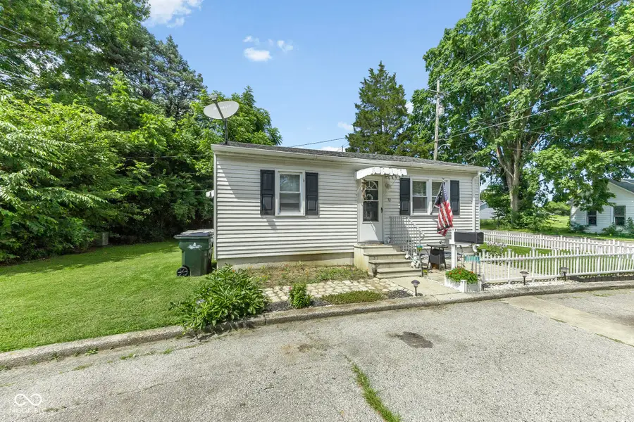 10 E Village Green Street, Greensburg, IN 47240 - #3