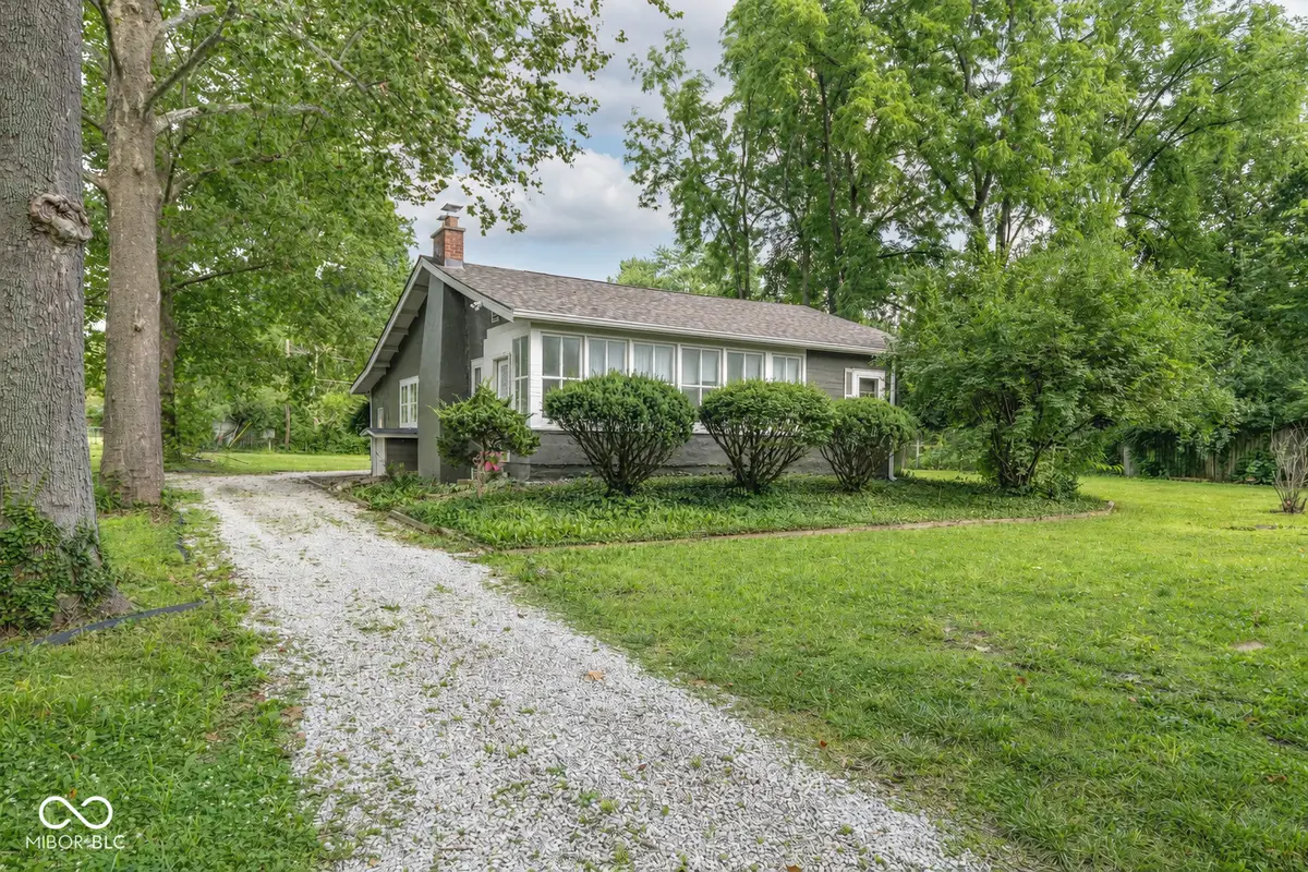 6751 E Pleasant Run Pkwy S Drive, Warren Park, IN 46219 - #1