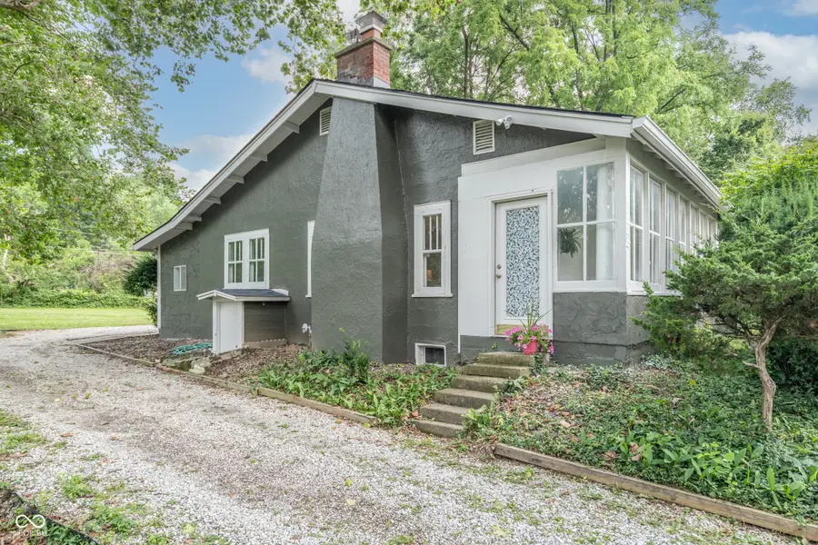 6751 E Pleasant Run Pkwy S Drive, Warren Park, IN 46219 - #3
