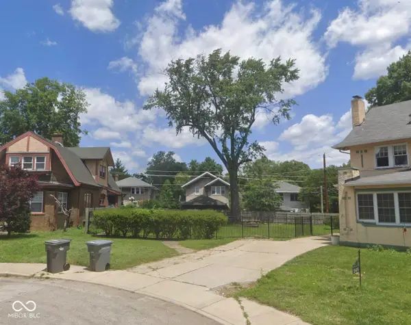 544 Central Court N, Indianapolis, IN 46205