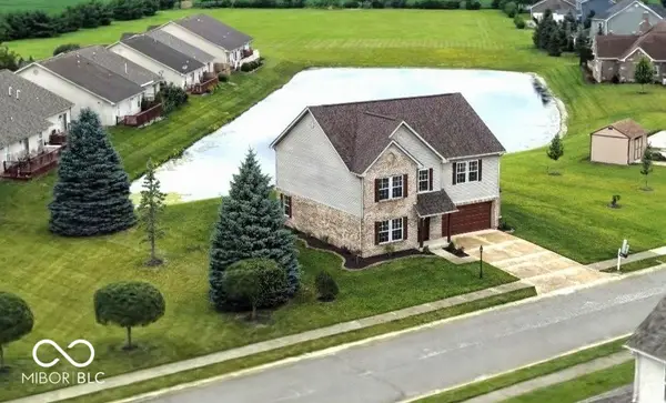 1364 College Parkway, Elwood, IN 46036