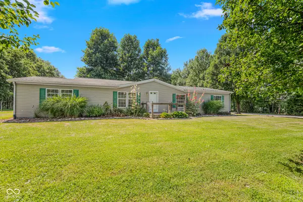 8055 S County Road 175 Road W, Commiskey, IN 47227