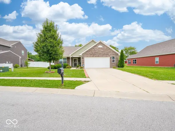 8218 Devon Avenue, Indianapolis, IN 46239
