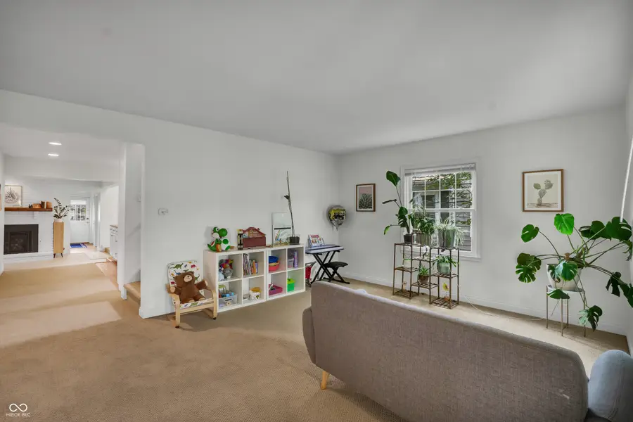 2222 Chestnut Street, Columbus, IN 47201 - #3