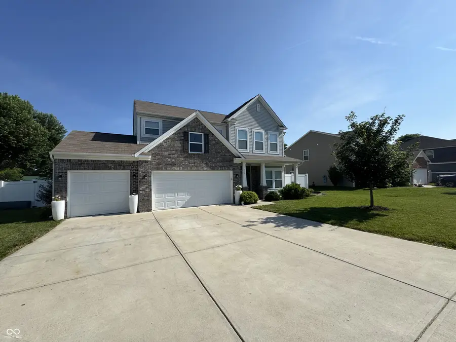 110 N Raymond Avenue, Trafalgar, IN 46181 - #2
