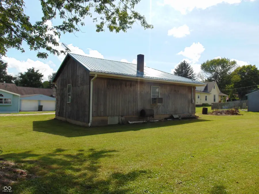 121 S Lebanon Street, Jamestown, IN 46147 - #2