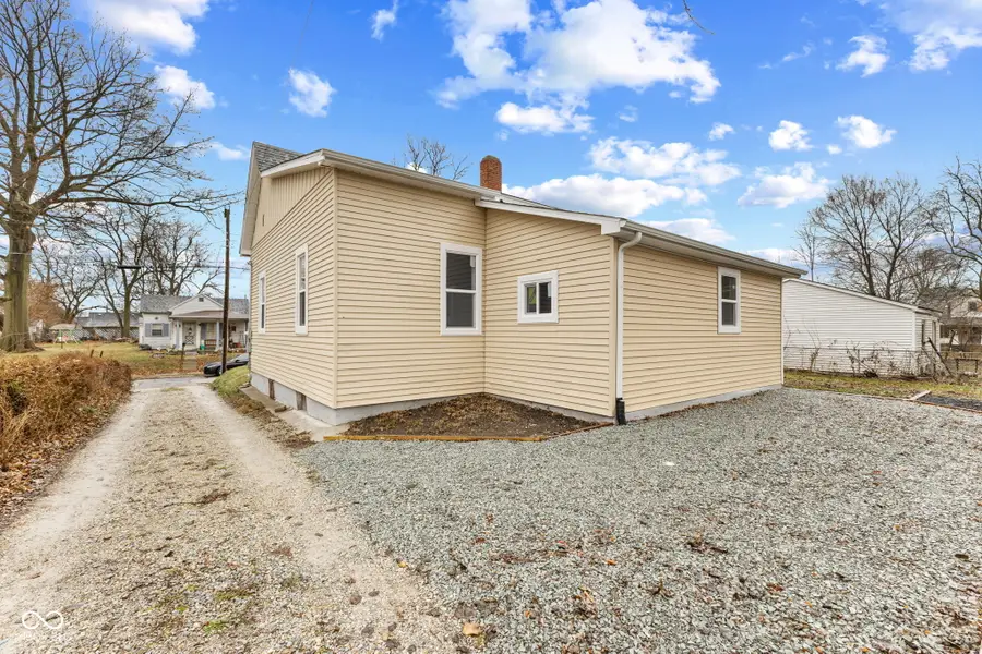 313 W 10th Street, Muncie, IN 47302 - #3