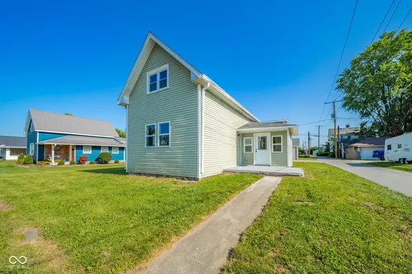 1322 S E Street, Elwood, IN 46036