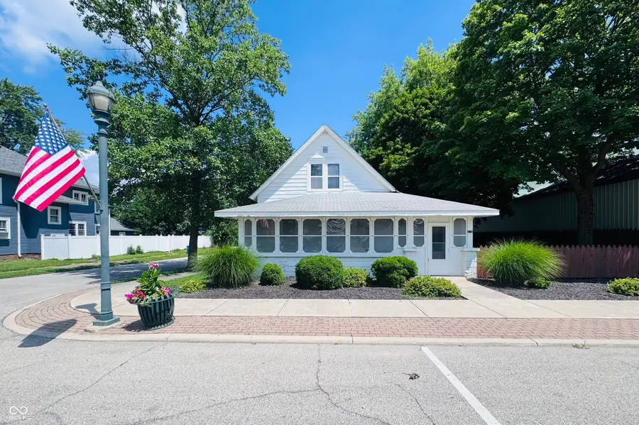 216 W Main Street, Arcadia, IN 46030 - #2