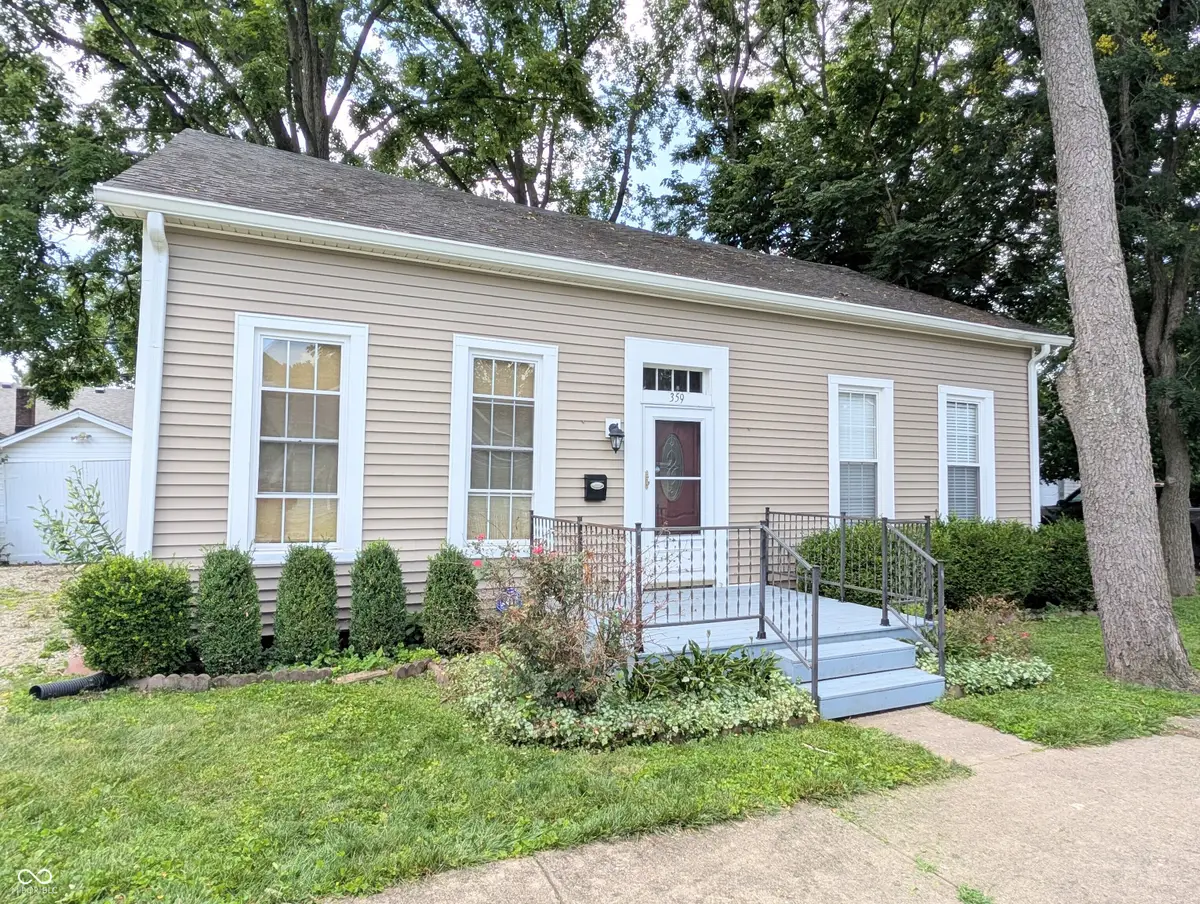 359 E Harrison Street, Martinsville, IN 46151 - #1