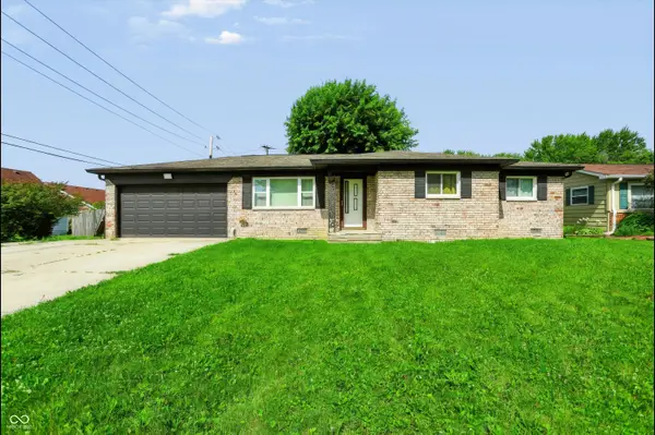 108 Granby Drive, Cumberland, IN 46229