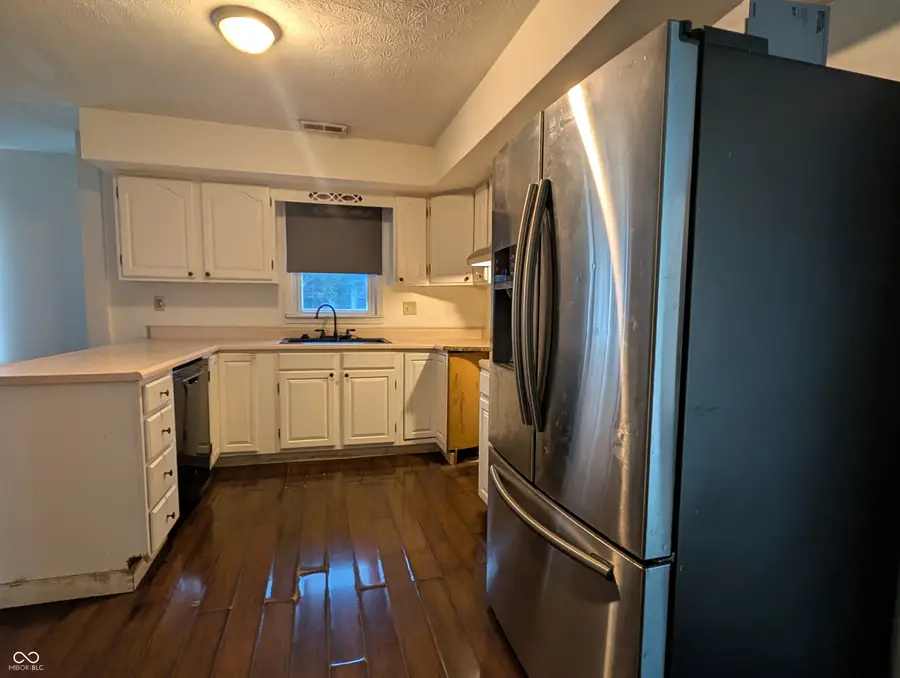 202 N Main Street, Saint Paul, IN 47272 - #3