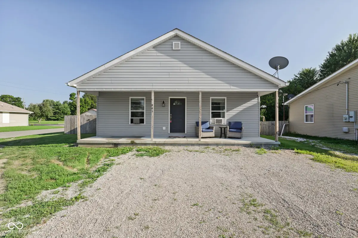 995 E Gray Street, Martinsville, IN 46151 - #1