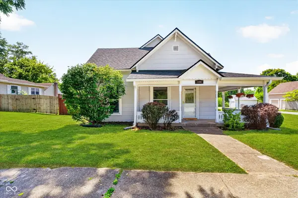104 Walnut Street, Southport, IN 46227