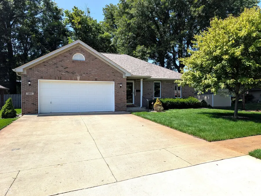 5011 Countess Drive, Columbus, IN 47203 - #2