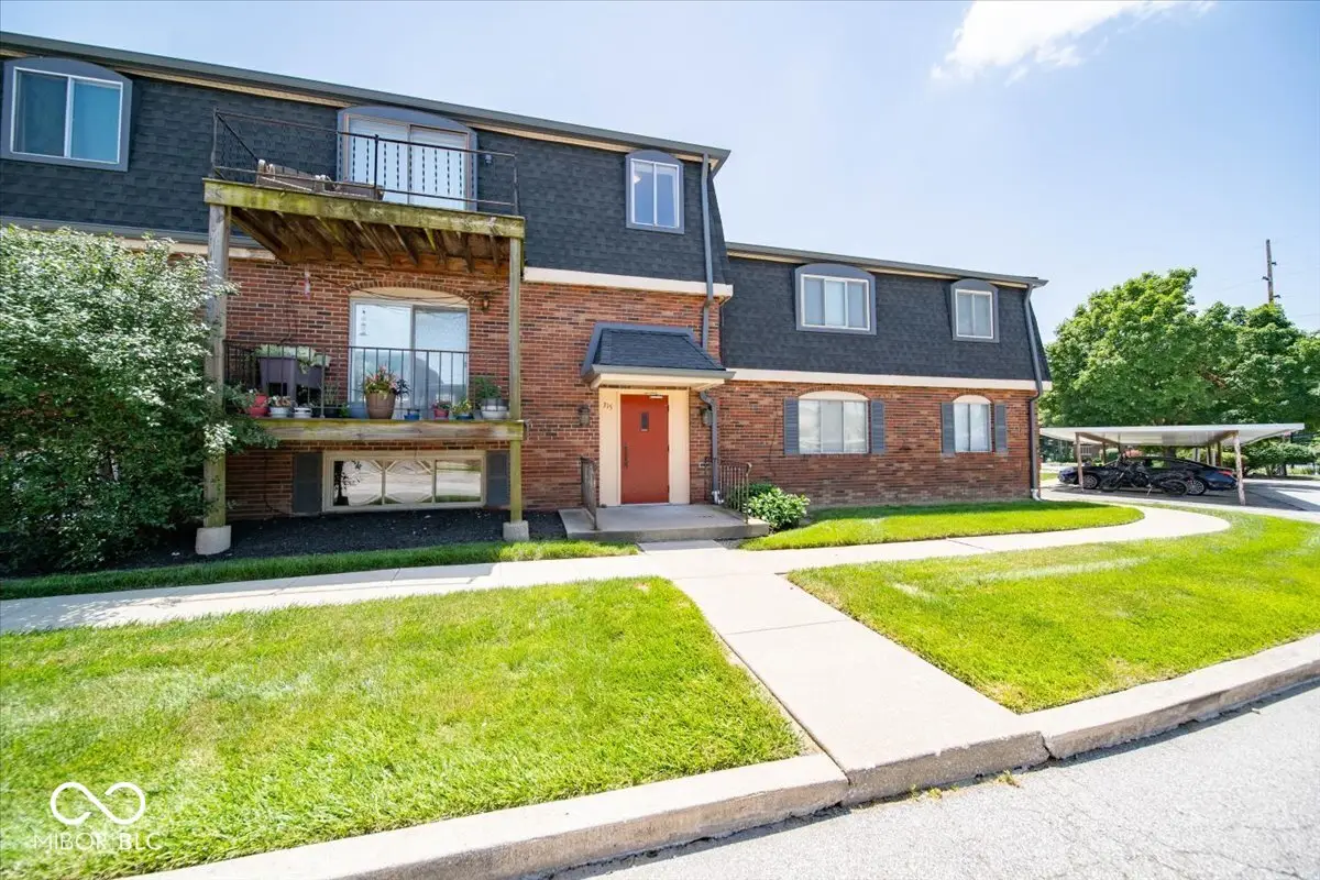 315 Elmead Court #1016, Greenwood, IN 46142 - #1