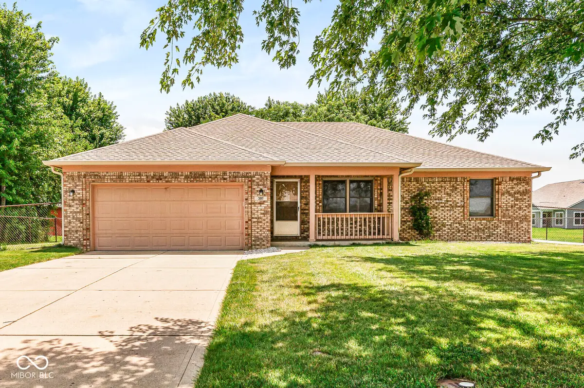 397 Schoolhouse Lane, Bargersville, IN 46106 - #1