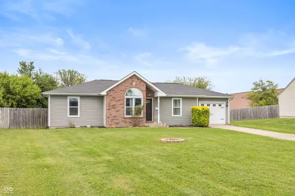 1122 Cottage Circle, Seymour, IN 47274