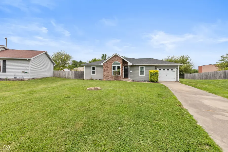 1122 Cottage Circle, Seymour, IN 47274 - #2