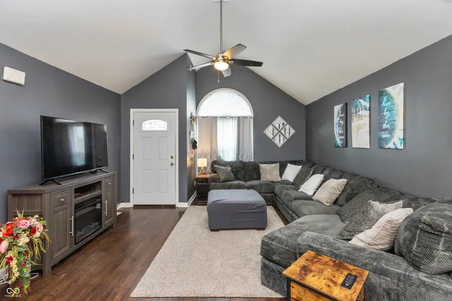 1122 Cottage Circle, Seymour, IN 47274 - #3