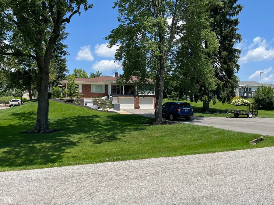 450 S Valley Lane, Greenwood, IN 46142 - #2