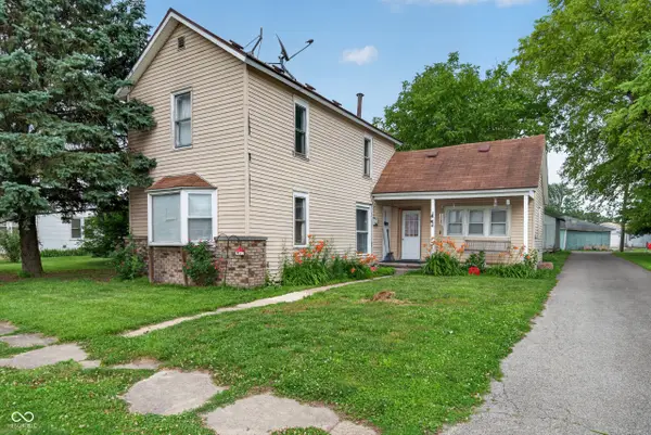 110 E North Street, Royal Center, IN 46978