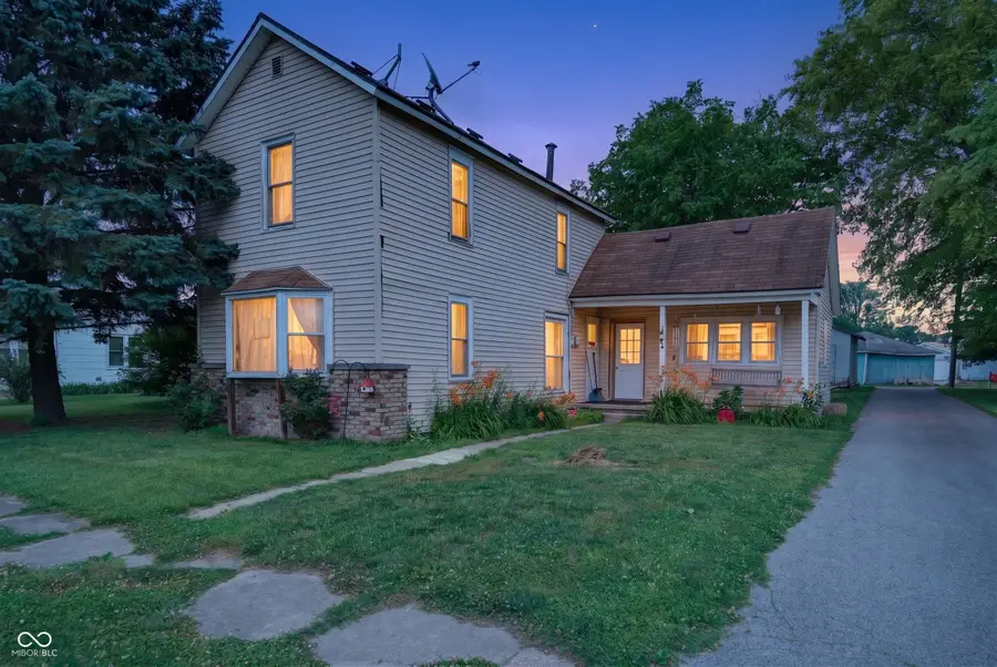 110 E North Street, Royal Center, IN 46978 - #2