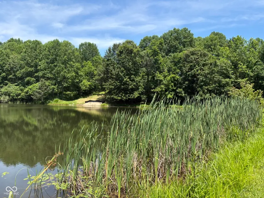 9713 E Birch Road, Bloomfield, IN 47424 - #2