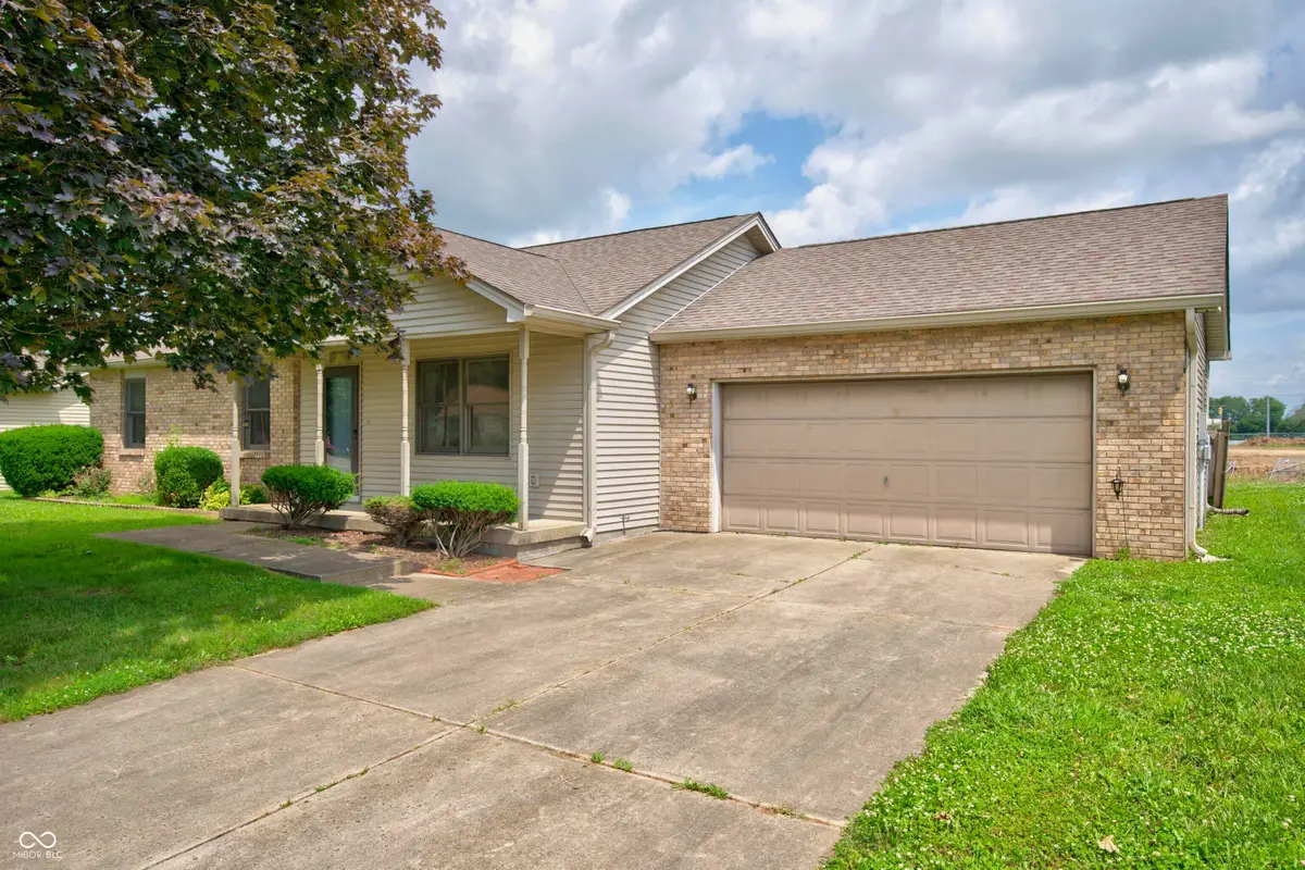 2530 Cedarridge, Columbus, IN 47203 - #1