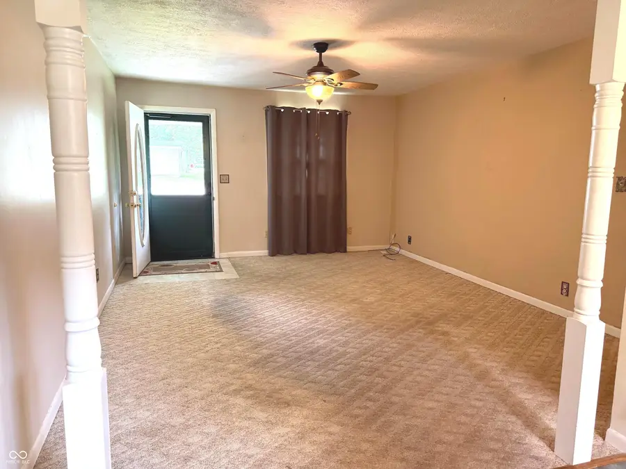 621 Woodland Drive, Rockville, IN 47872 - #2