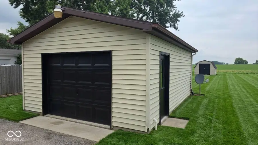 562 S 400 E, Kokomo, IN 46902 - #2