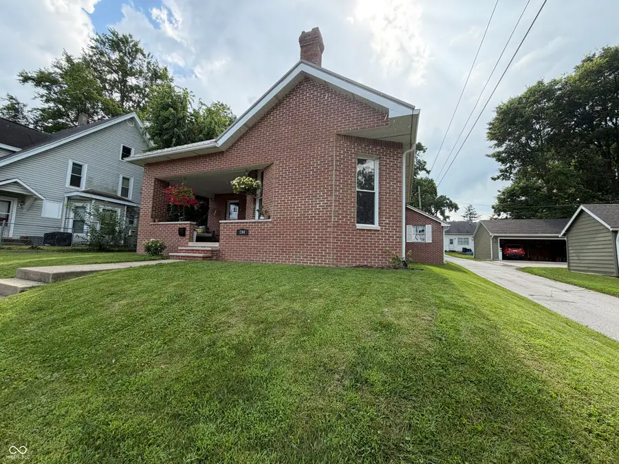 194 N Indiana Street, Danville, IN 46122 - #2