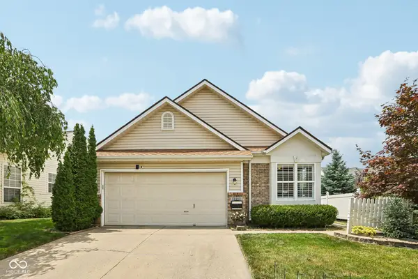 12462 Brookline Street, Carmel, IN 46032