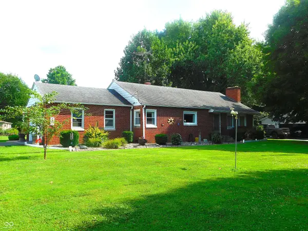 907 E Hillside Drive S, Greensburg, IN 47240