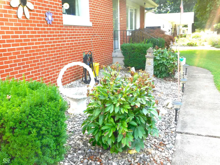 907 E Hillside Drive S, Greensburg, IN 47240 - #3