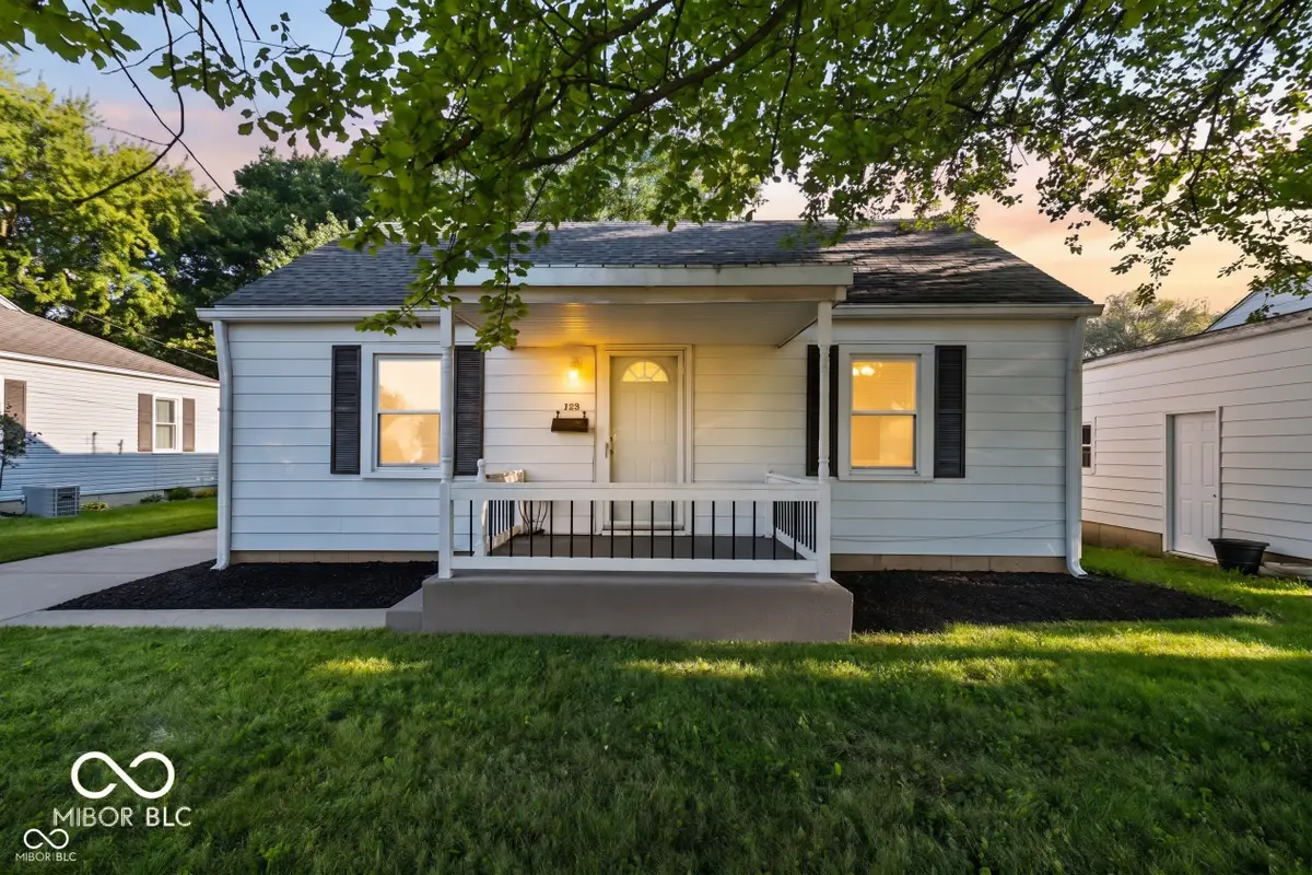 320 E 34th Street, Anderson, IN 46013 - #1