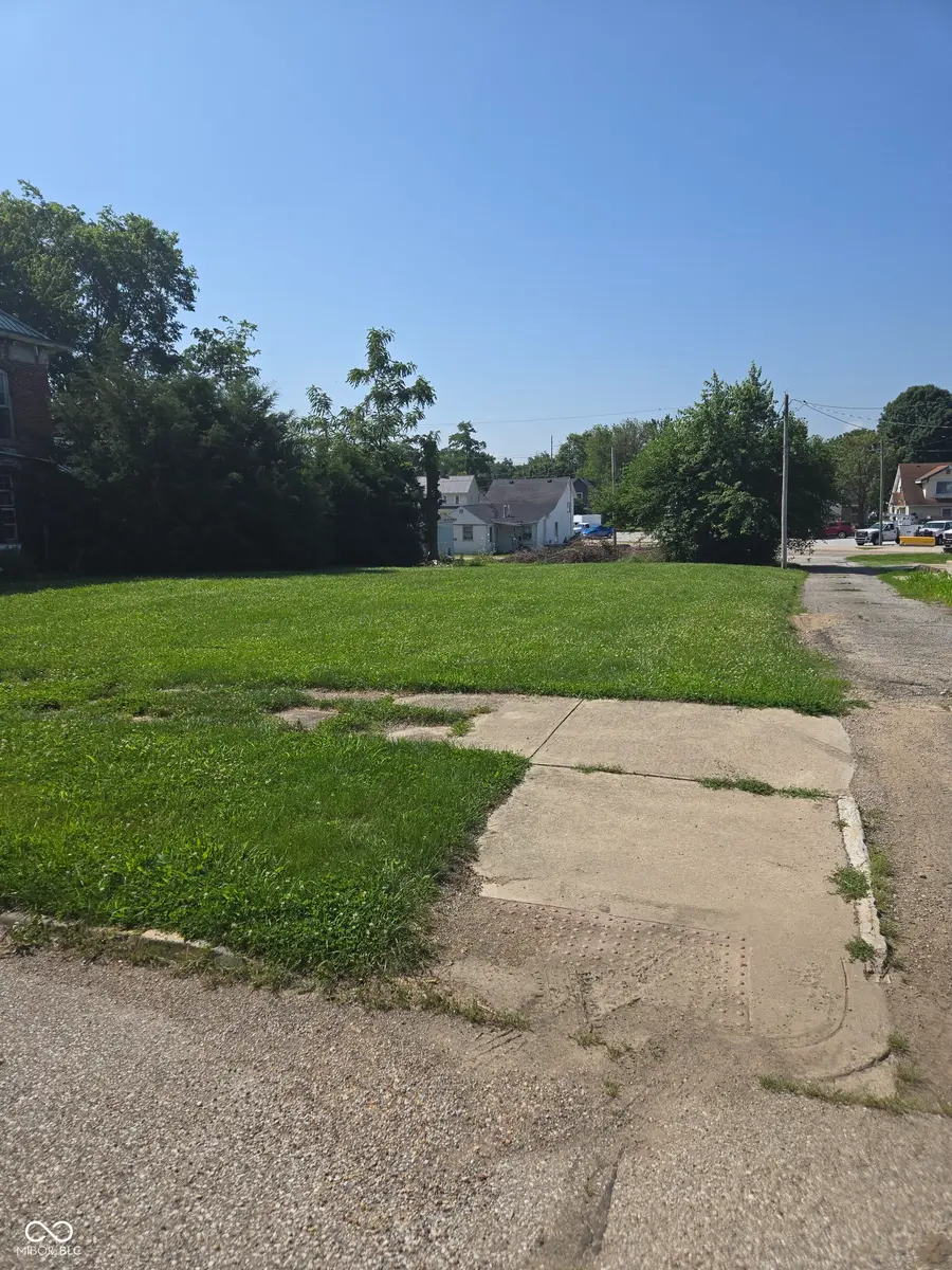 419 W 3rd Street, Rushville, IN 46173 - #3