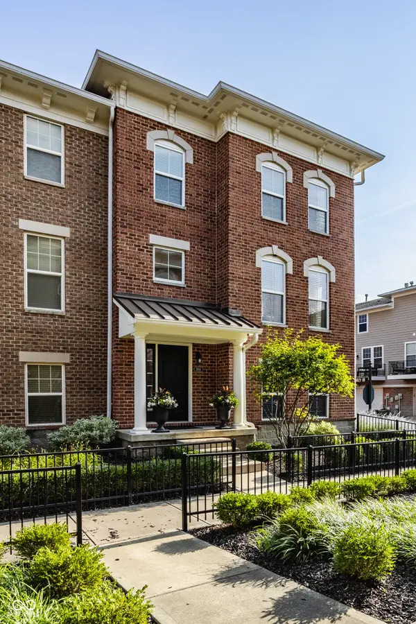 9494 Oakley Drive, Indianapolis, IN 46260