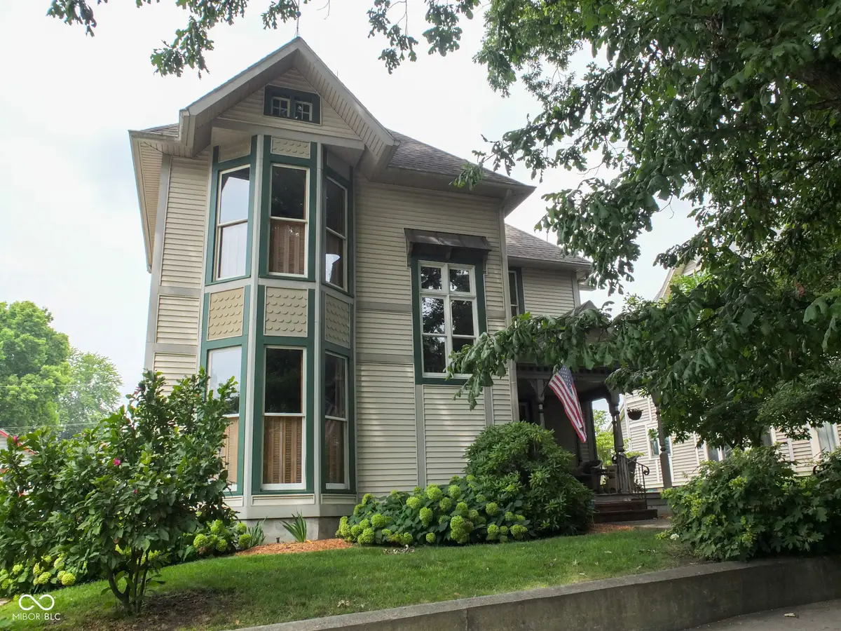 412 W Main Street, Crawfordsville, IN 47933 - #1