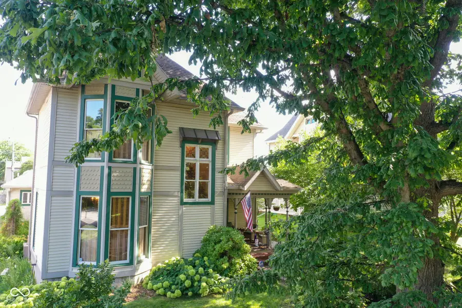 412 W Main Street, Crawfordsville, IN 47933 - #3