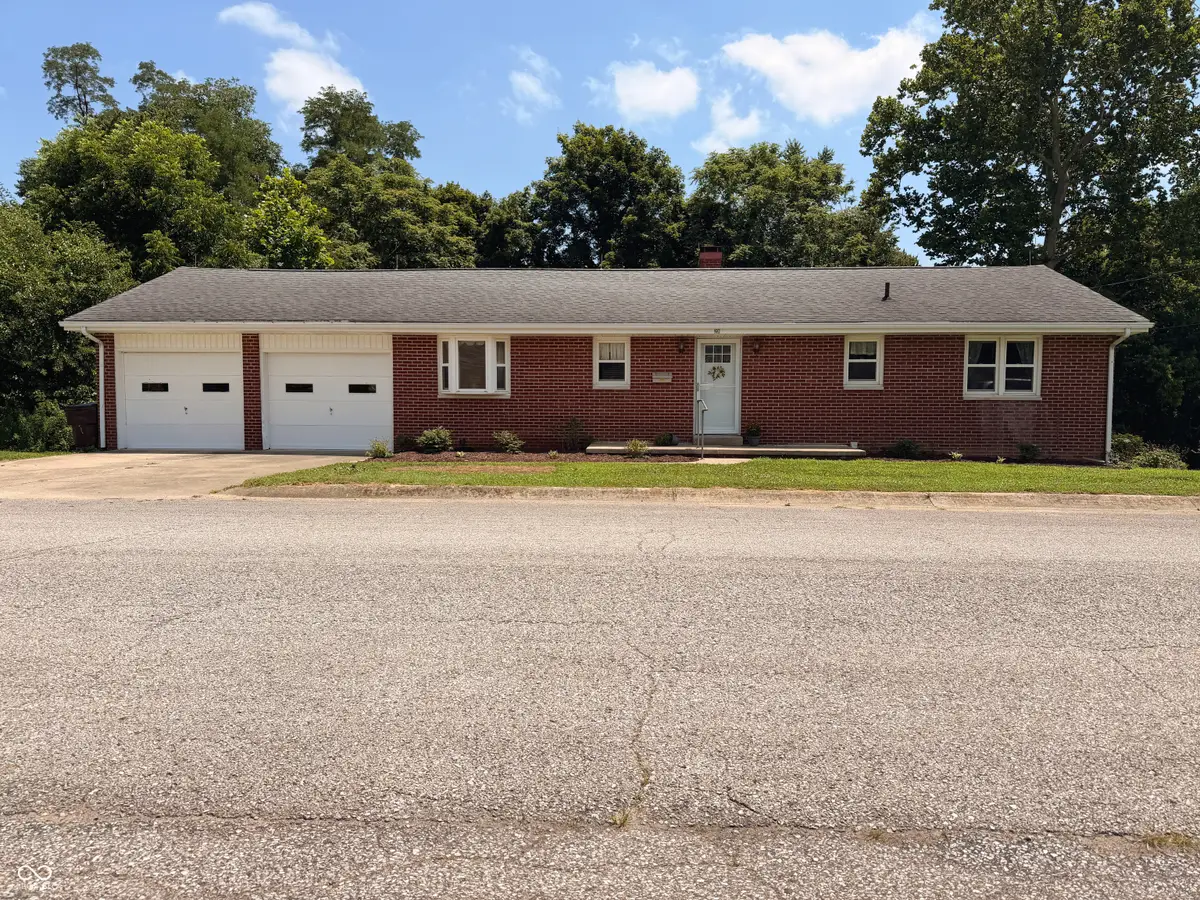 201 S Water Street, Brownstown, IN 47220 - #1